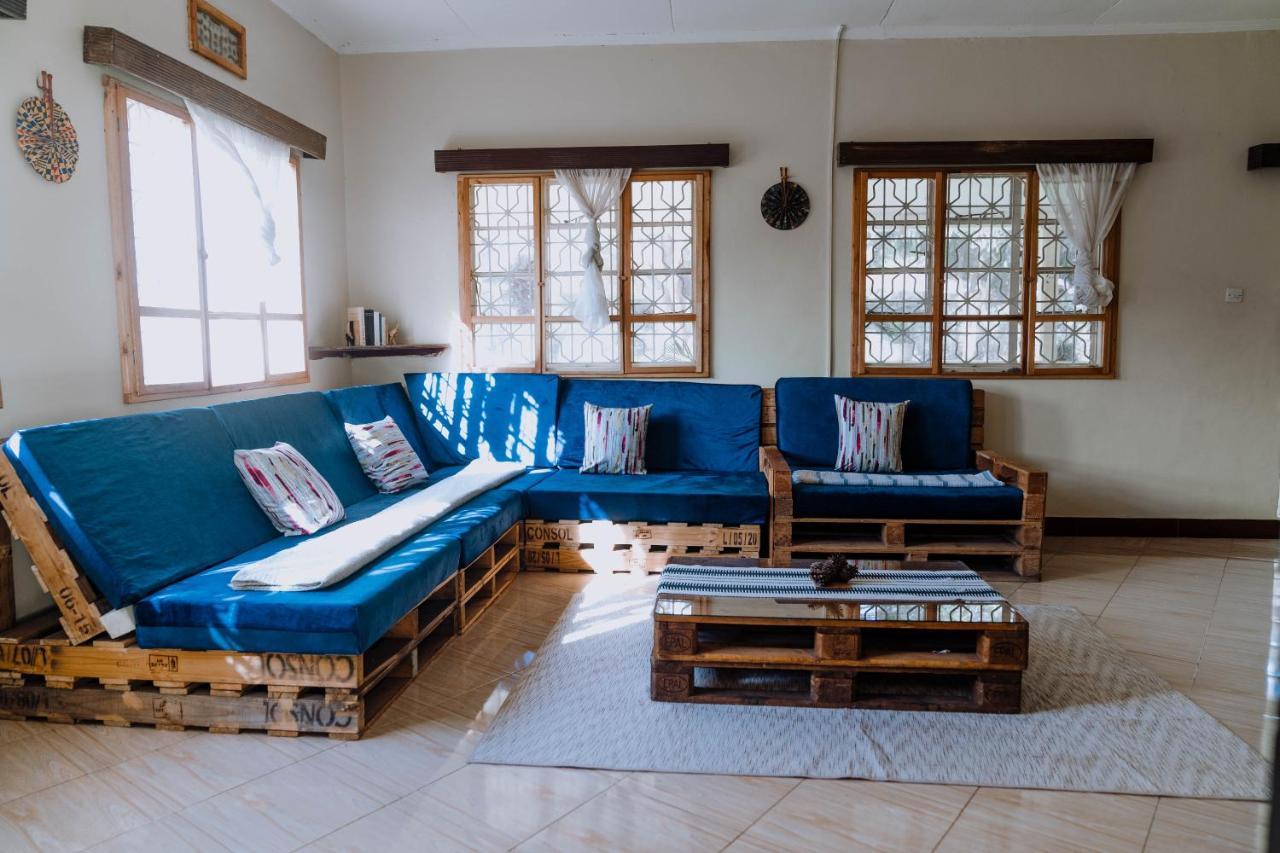 Mkoani Homestay Moshi Ngoại thất bức ảnh