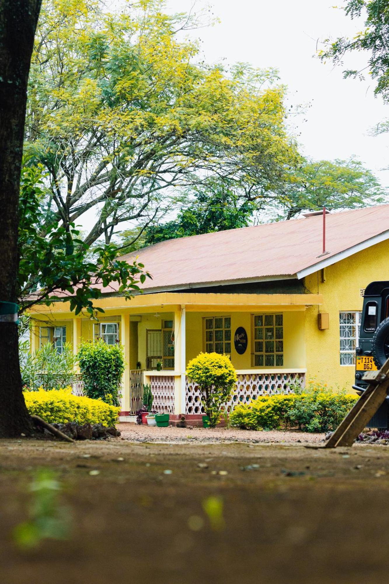 Mkoani Homestay Moshi Ngoại thất bức ảnh